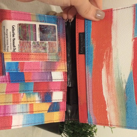 Wallet/Passport Holder - Aboriginal Arts - Picture 5 of 7